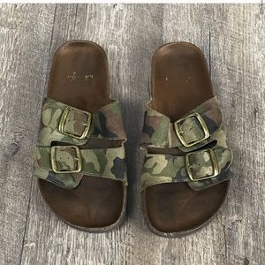white mountain camo sandals